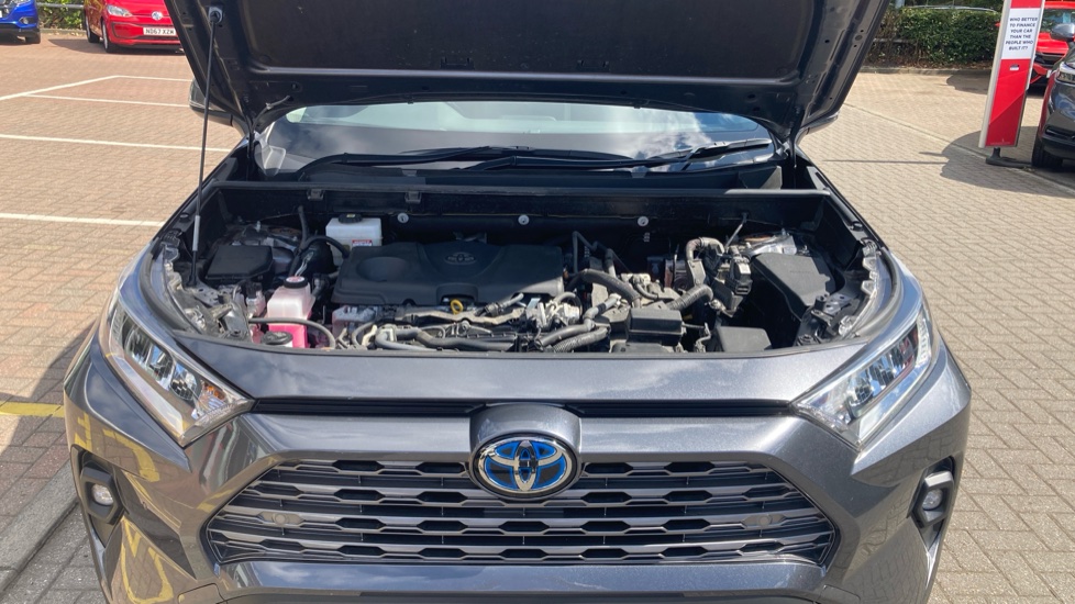 Toyota RAV4 2.5 VVT-i Hybrid Design 5dr CVT 2WD Hybrid Estate - Image 4