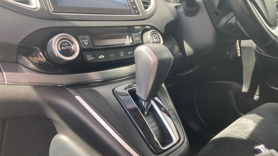 Honda CR-V 2.0 i-VTEC SR 5dr Auto Petrol Estate - Image 13