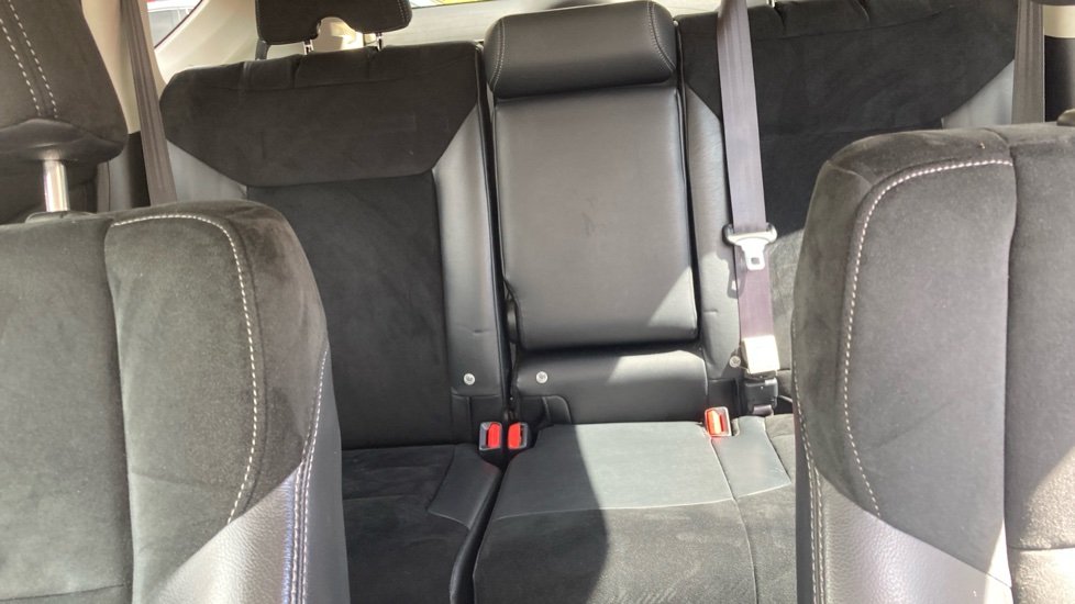 Honda CR-V 2.0 i-VTEC SR 5dr Auto Petrol Estate - Image 15
