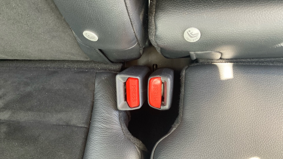 Honda CR-V 2.0 i-VTEC SR 5dr Auto Petrol Estate - Image 17