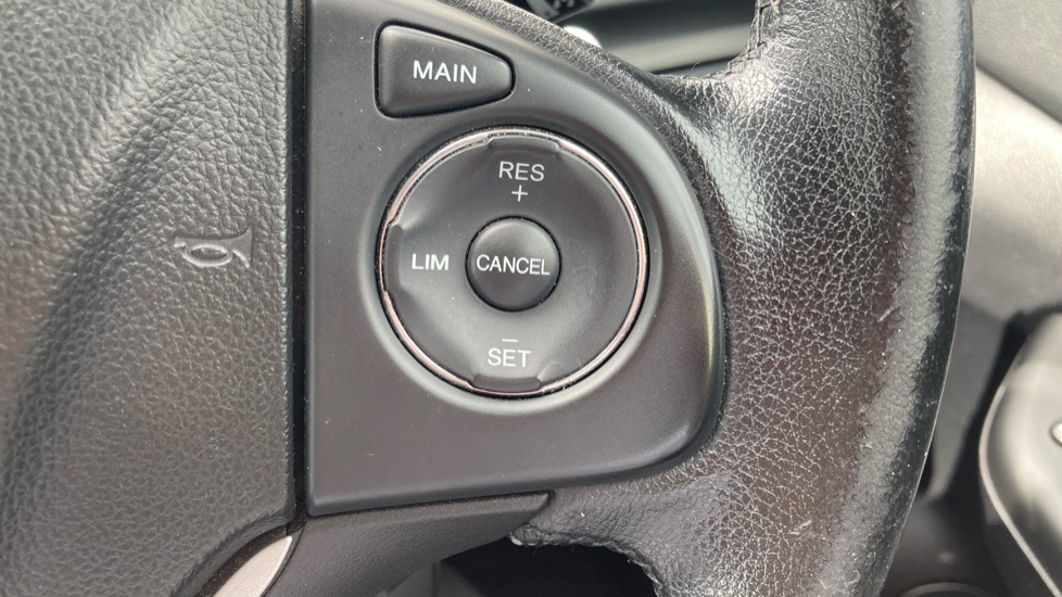 Honda CR-V 2.0 i-VTEC SR 5dr Auto Petrol Estate - Image 26