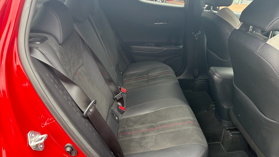Toyota C-HR 2.0 Hybrid GR Sport 5dr CVT Hybrid Hatchback - Image 8