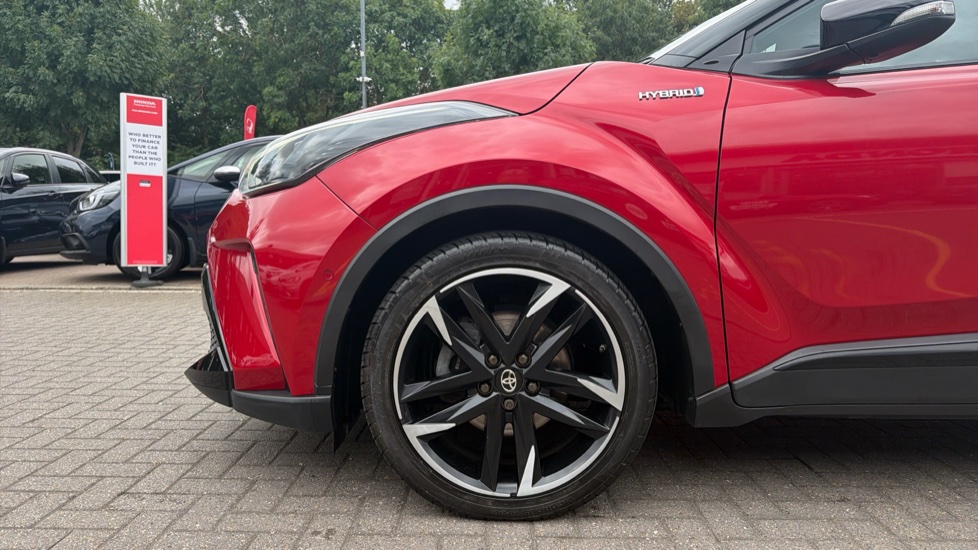 Toyota C-HR 2.0 Hybrid GR Sport 5dr CVT Hybrid Hatchback - Image 9