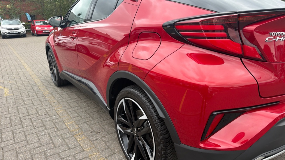 Toyota C-HR 2.0 Hybrid GR Sport 5dr CVT Hybrid Hatchback - Image 13