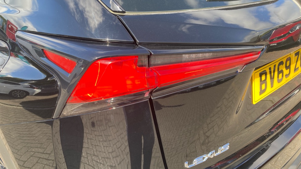 Lexus NX 300h 2.5 5dr CVT [8 Inch Nav] Hybrid Estate - Image 45