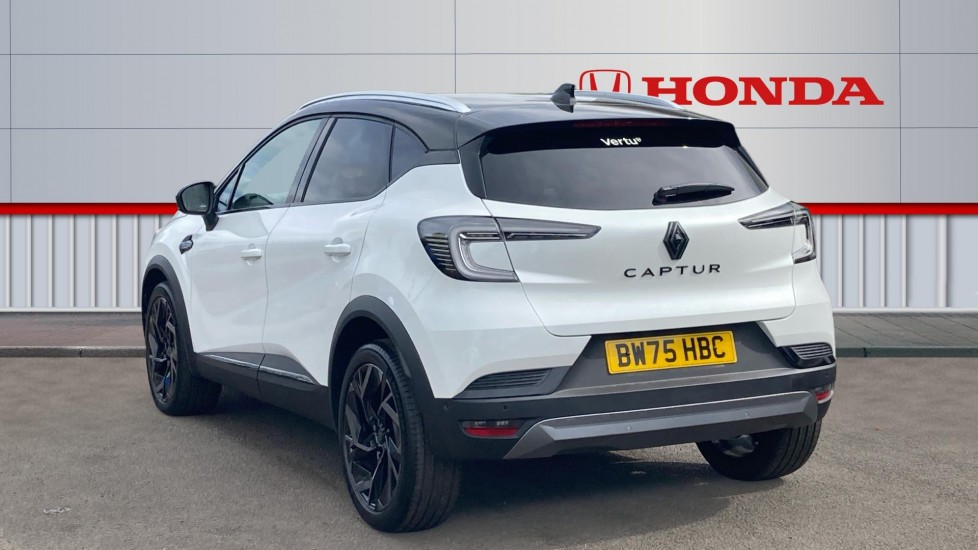 Renault Captur 1.2 TCE 115 Esprit Alpine 5dr Petrol Hatchback - Image 3
