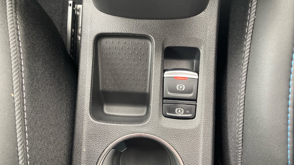 Renault Captur 1.2 TCE 115 Esprit Alpine 5dr Petrol Hatchback - Image 24