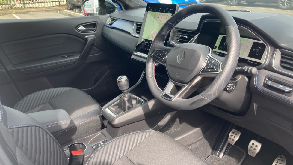 Renault Captur 1.2 TCE 115 Esprit Alpine 5dr Petrol Hatchback - Image 28