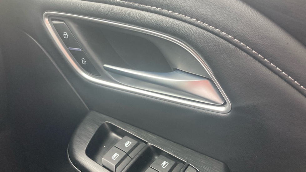 MG ZS 1.5 SE 5dr Petrol Hatchback - Image 23