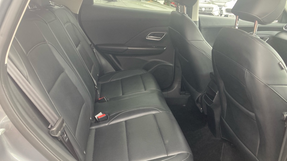 MG ZS 1.5 SE 5dr Petrol Hatchback - Image 30