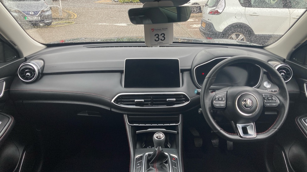 MG HS 1.5 T-GDI Trophy 5dr Petrol Hatchback - Image 4