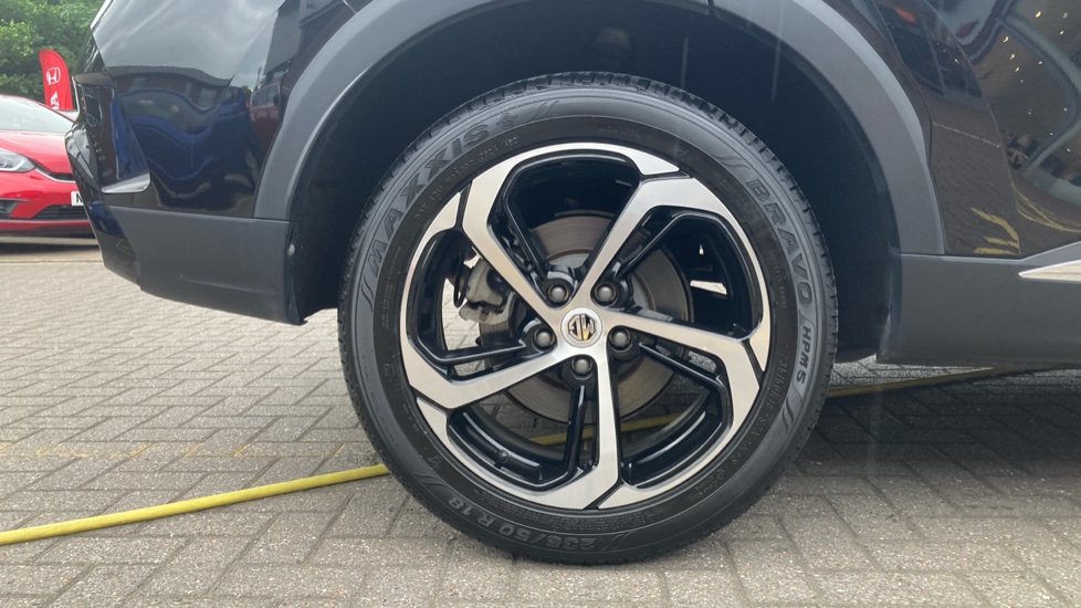 MG HS 1.5 T-GDI Trophy 5dr Petrol Hatchback - Image 9