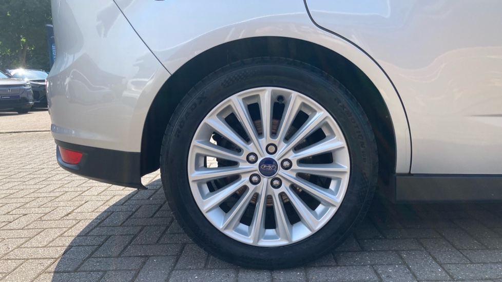Ford Grand C-MAX 1.5 TDCi Titanium 5dr Diesel Estate - Image 9