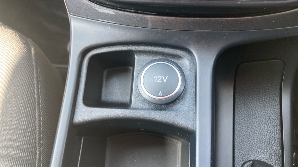 Ford Grand C-MAX 1.5 TDCi Titanium 5dr Diesel Estate - Image 23