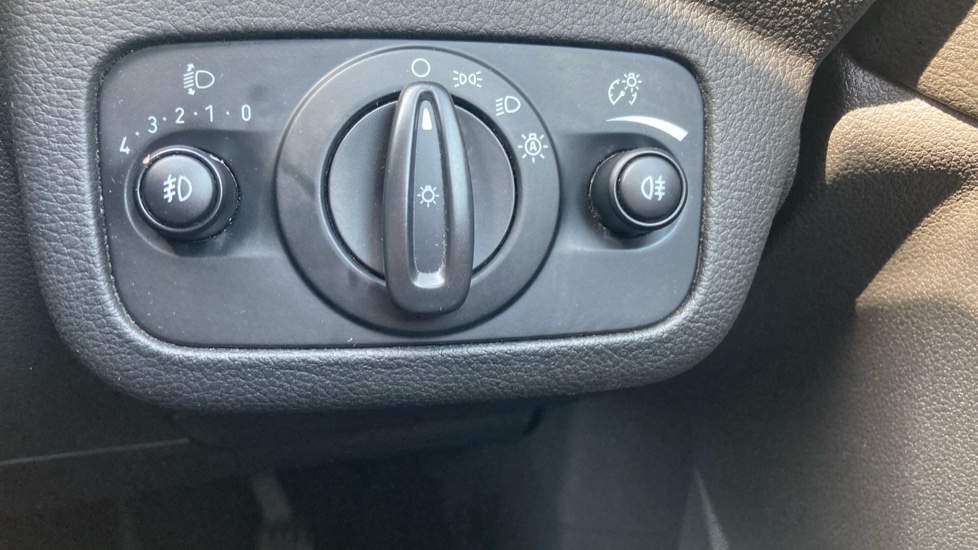 Ford Grand C-MAX 1.5 TDCi Titanium 5dr Diesel Estate - Image 26
