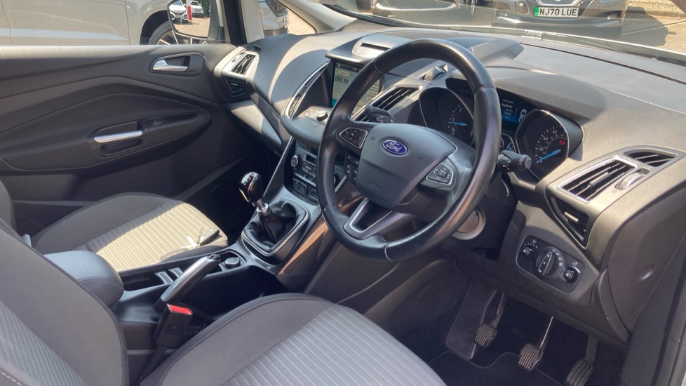 Ford Grand C-MAX 1.5 TDCi Titanium 5dr Diesel Estate - Image 28