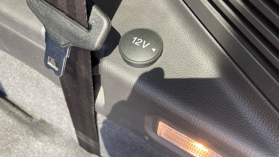 Ford Grand C-MAX 1.5 TDCi Titanium 5dr Diesel Estate - Image 42