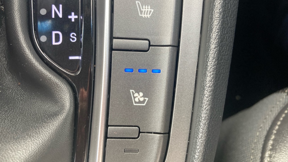 Hyundai KONA 1.6 GDi Hybrid Ultimate 5dr DCT Hybrid Hatchback - Image 14