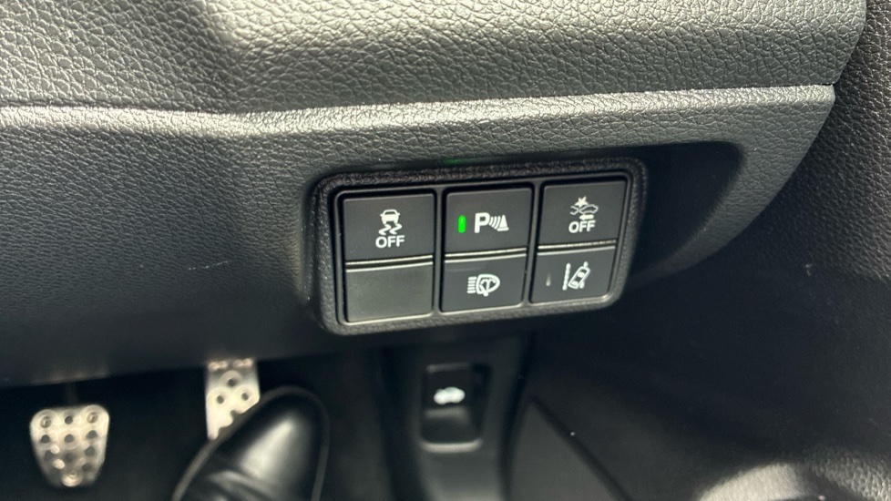 Honda Civic 1.5 VTEC Turbo Sport 5dr Petrol Hatchback - Image 17