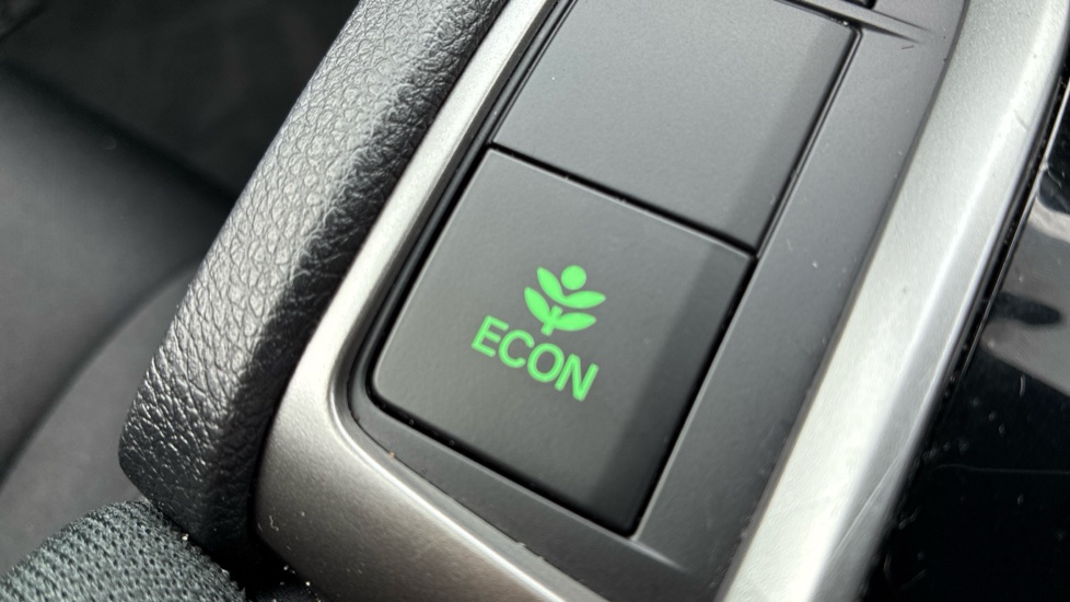Honda Civic 1.5 VTEC Turbo Sport 5dr Petrol Hatchback - Image 25