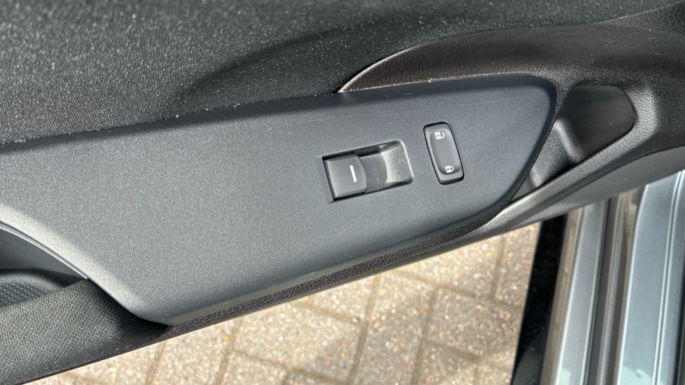 Honda Civic 1.5 VTEC Turbo Sport 5dr Petrol Hatchback - Image 31
