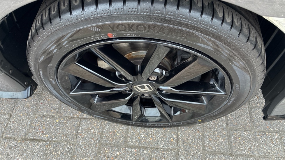 Honda Civic 1.5 VTEC Turbo Sport 5dr Petrol Hatchback - Image 35