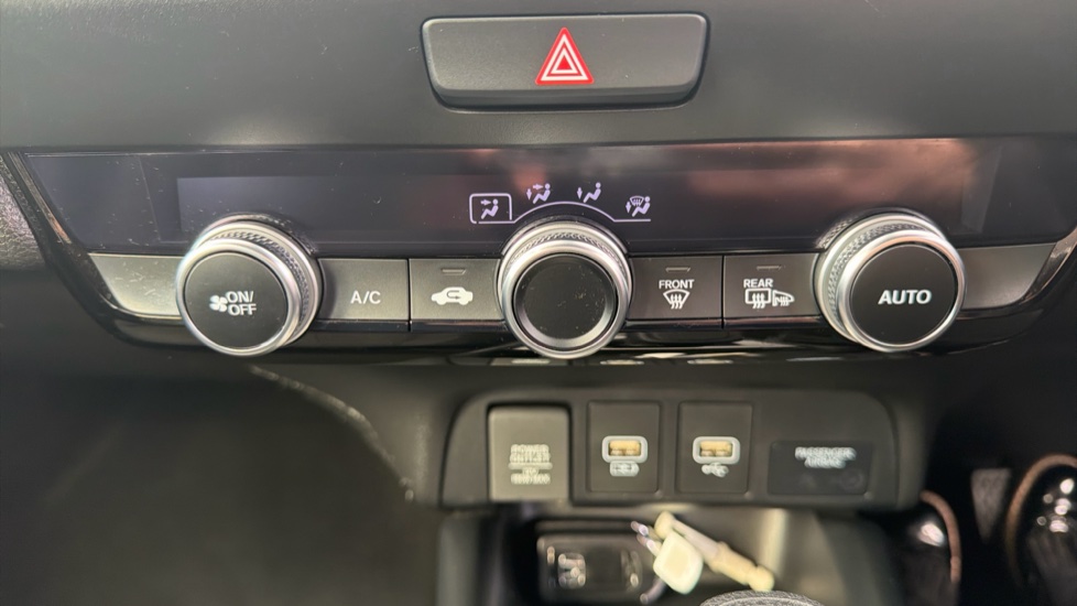 Honda Jazz 1.5 i-MMD Hybrid SR 5dr eCVT Hybrid Hatchback - Image 18