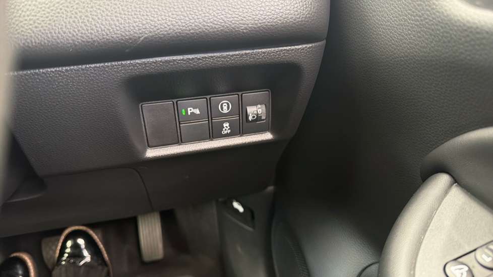 Honda Jazz 1.5 i-MMD Hybrid SR 5dr eCVT Hybrid Hatchback - Image 24