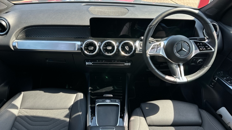 Mercedes-Benz GLB 200 Sport Executive 5dr 7G-Tronic Petrol Estate - Image 4