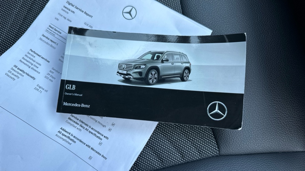 Mercedes-Benz GLB 200 Sport Executive 5dr 7G-Tronic Petrol Estate - Image 43