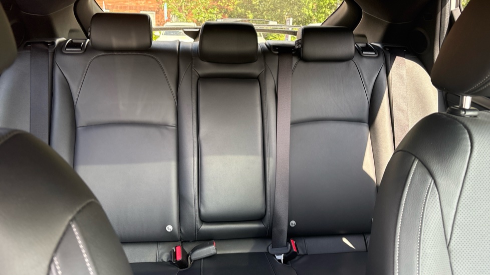 Honda Civic 1.5 VTEC Turbo Prestige 5dr CVT Petrol Hatchback - Image 24
