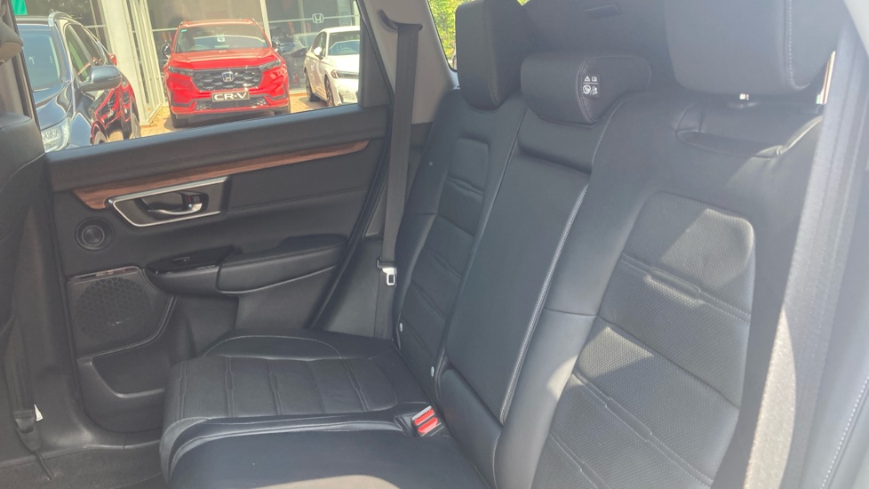 Honda CR-V 2.0 i-MMD Hybrid SR  2WD 5dr eCVT Hybrid Estate - Image 8