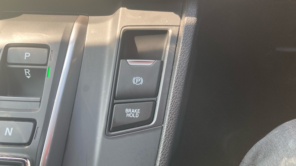 Honda CR-V 2.0 i-MMD Hybrid SR  2WD 5dr eCVT Hybrid Estate - Image 16