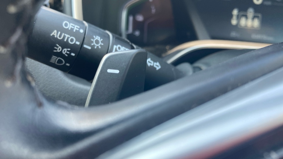Honda CR-V 2.0 i-MMD Hybrid SR  2WD 5dr eCVT Hybrid Estate - Image 27