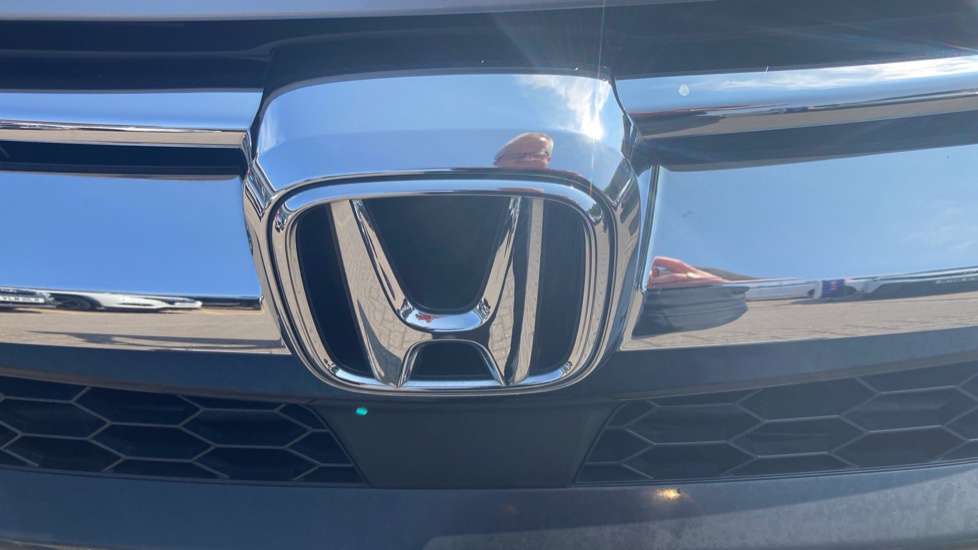 Honda CR-V 2.0 i-MMD Hybrid SR  2WD 5dr eCVT Hybrid Estate - Image 43