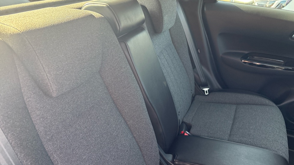 Honda Jazz 1.5 i-MMD Hybrid SR 5dr eCVT Hybrid Hatchback - Image 8