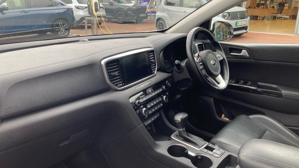 Kia Sportage 1.6 CRDi 48V ISG 4 5dr DCT Auto Diesel Estate - Image 2
