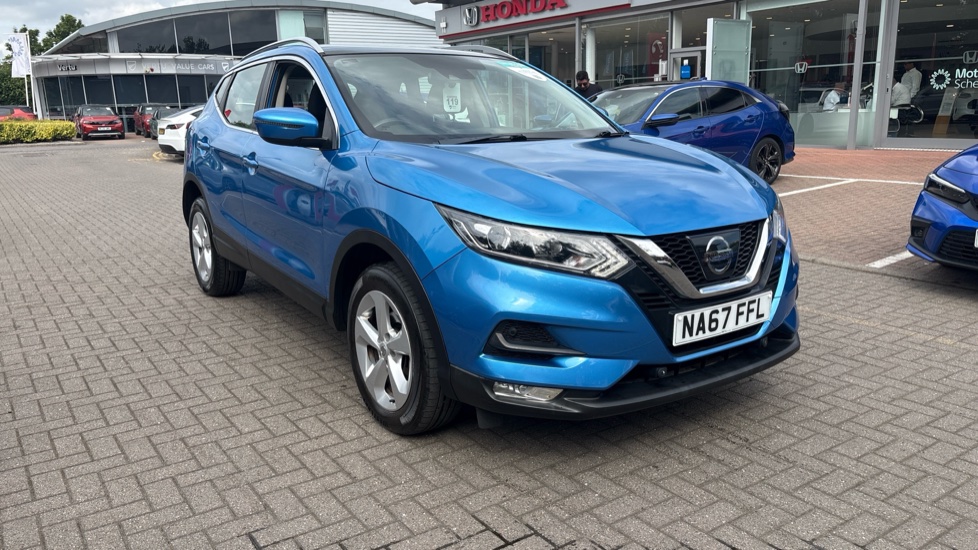 Nissan Qashqai 1.2 DiG-T Acenta 5dr Petrol Hatchback - Image 16