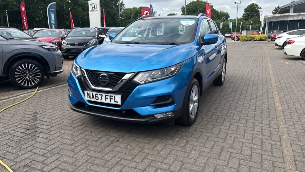 Nissan Qashqai 1.2 DiG-T Acenta 5dr Petrol Hatchback - Image 18