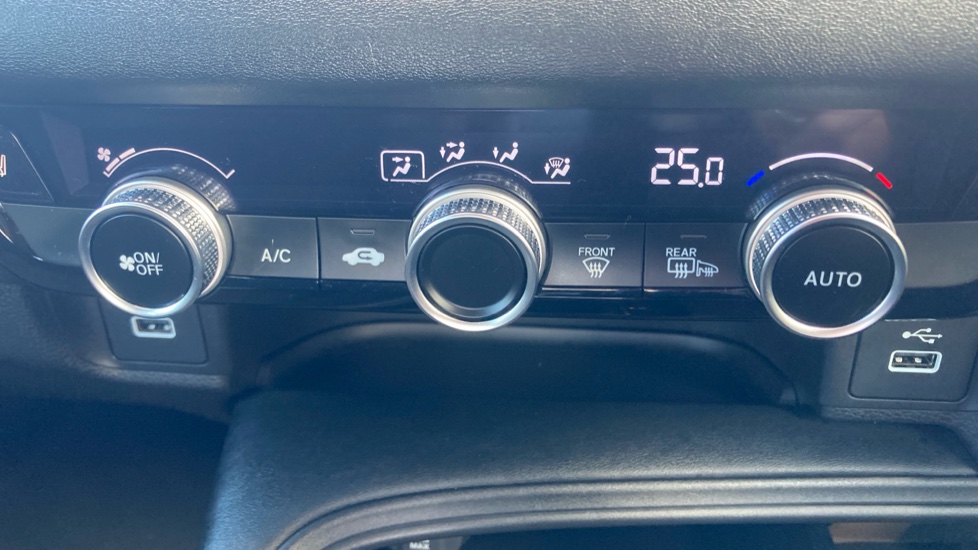 Honda HR-V 1.5 eHEV Elegance 5dr CVT Hybrid Hatchback - Image 25