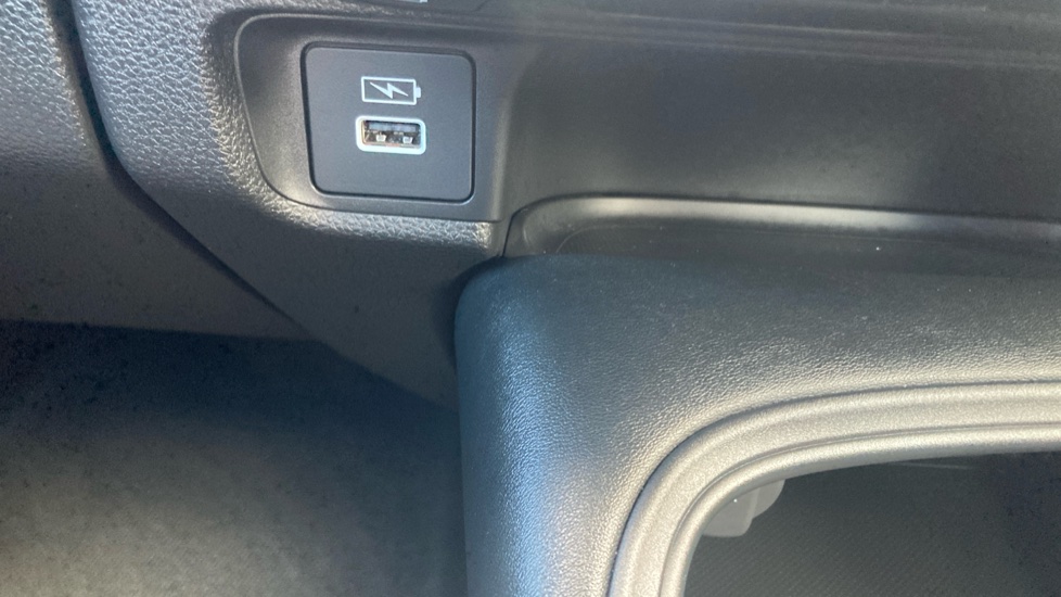 Honda HR-V 1.5 eHEV Elegance 5dr CVT Hybrid Hatchback - Image 26