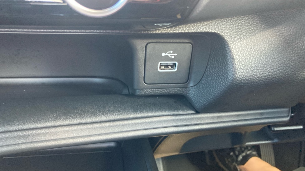 Honda HR-V 1.5 eHEV Elegance 5dr CVT Hybrid Hatchback - Image 27