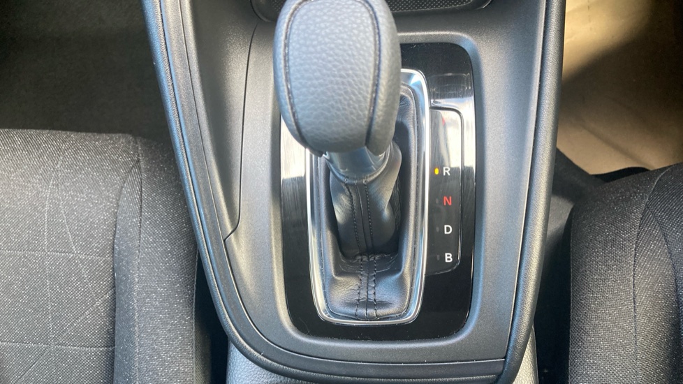 Honda HR-V 1.5 eHEV Elegance 5dr CVT Hybrid Hatchback - Image 29