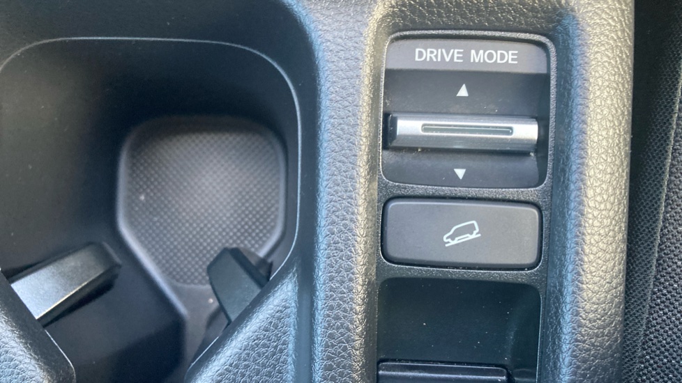 Honda HR-V 1.5 eHEV Elegance 5dr CVT Hybrid Hatchback - Image 30