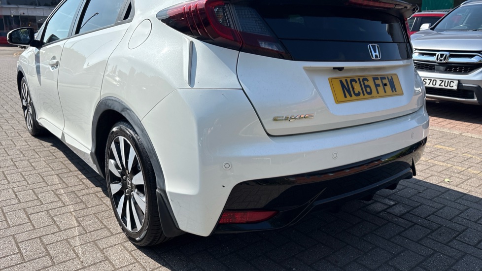 Honda Civic 1.8 i-VTEC SR 5dr Auto Petrol Hatchback - Image 16