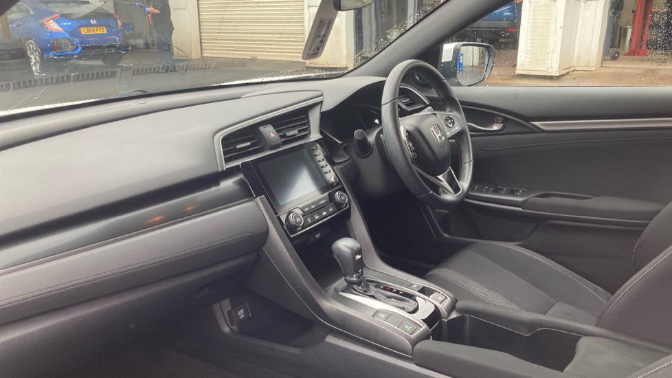Honda Civic 1.0 VTEC Turbo 126 SR 5dr Petrol Hatchback - Image 2