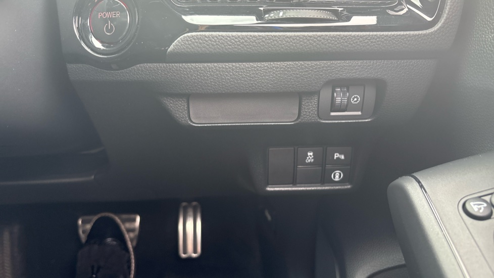 Honda Civic 2.0 eHEV Sport 5dr CVT Hybrid Hatchback - Image 33