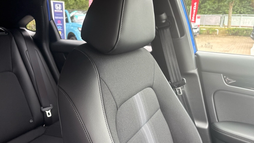 Honda Civic 2.0 eHEV Sport 5dr CVT Hybrid Hatchback - Image 34