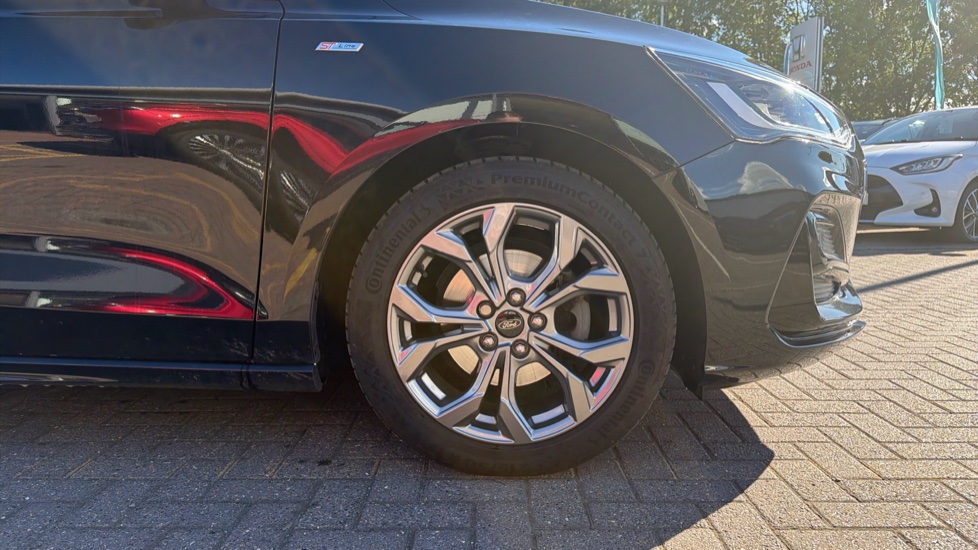Ford Focus 1.0 EcoBoost ST-Line 5dr Petrol Hatchback - Image 9