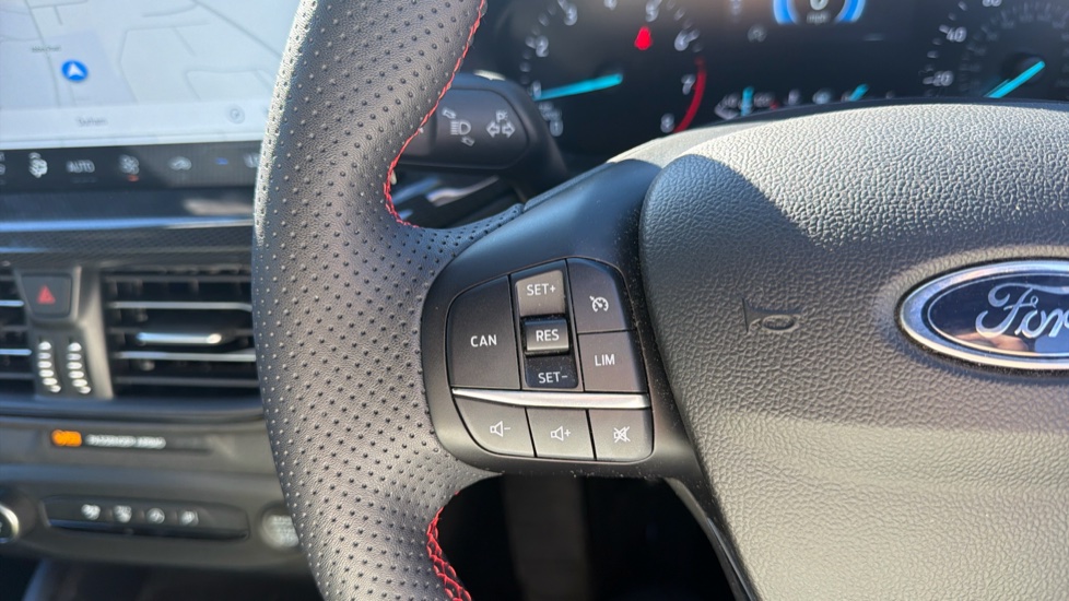 Ford Focus 1.0 EcoBoost ST-Line 5dr Petrol Hatchback - Image 17
